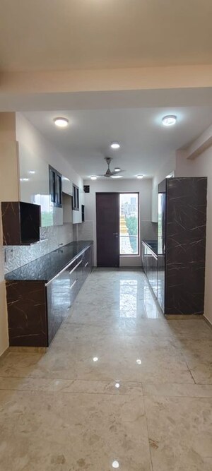 Living Room in 4 BHK Builder Floor at Sector 57 – for Rent
