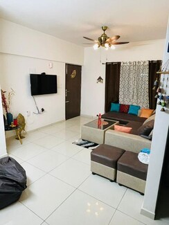 Apartment For Sale in Estella Maple Square