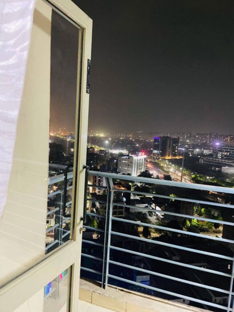 Balcony, gaur-city-2-14th-avenue 2 Bedroom 1040 Sq.Ft. Apartment In Sector 16c Greater Noida Greater Noida 10650694