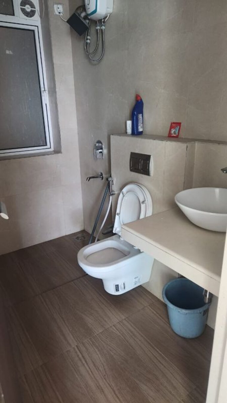 Bathroom, tridhaatu-morya 2 Bedroom 715 Sq.Ft. Apartment In Chembur Mumbai 10650707