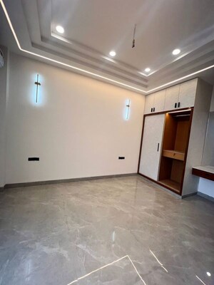 Room in 3 BHK Builder Floor at Puri Aman Vilas, Sector 89 – for Sale