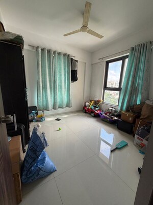 Room in 2 BHK Apartment at The Creations Gururatna Heritage, Baner – for Rent
