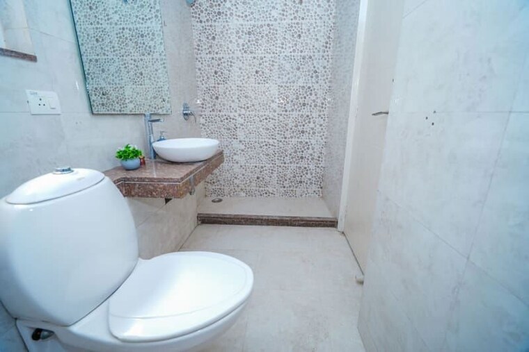 Bathroom, bestech-park-view-sanskruti 3 Bedroom 1995 Sq.Ft. Apartment In Sector 92 Gurgaon 10650757