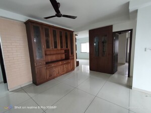 Room in 3.5 BHK Apartment at Aparna Luxor Park, Kondapur – for Rent