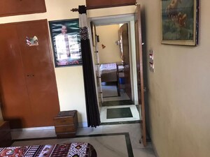 Furnished Amenities in 3.5 BHK Apartment at Nextra The Address, Mayur Vihar 1 – for Rent