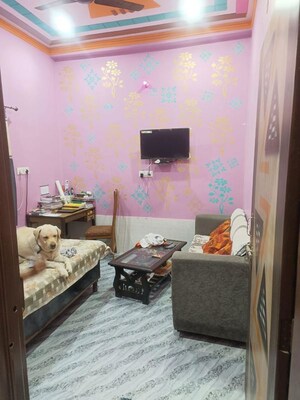 Living Room in 6 BHK Independent House at Roshan Nagar – for Sale