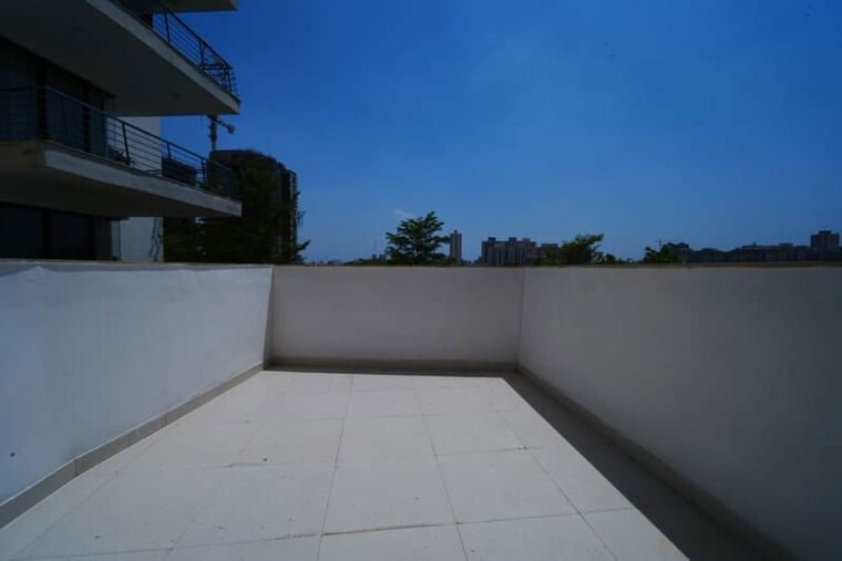 Balcony, godrej-oasis 2 Bedroom 1609 Sq.Ft. Apartment In Sector 88a Gurgaon 10650801
