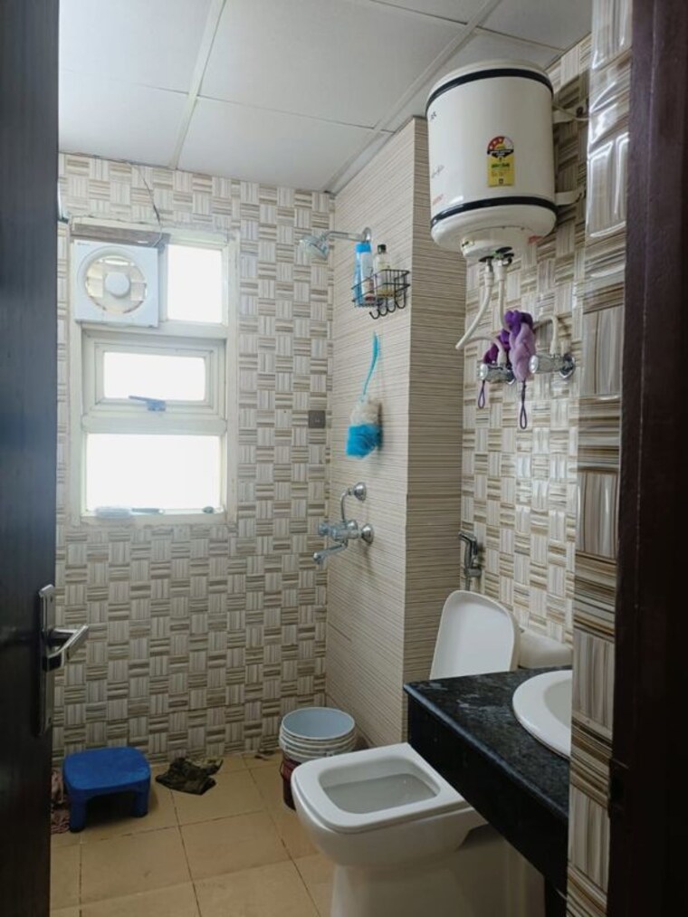 Bathroom, awho-8b 3 Bedroom 1500 Sq.Ft. Apartment In Vrindavan Yojna Lucknow 10650800