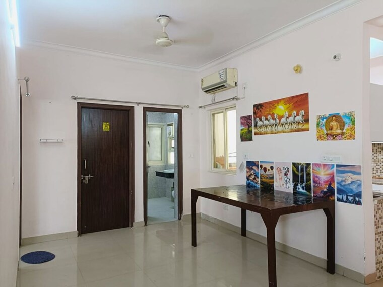 Room, awho-8b 3 Bedroom 1500 Sq.Ft. Apartment In Vrindavan Yojna Lucknow 10650800