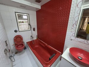 Furnished Amenities in 2 BHK Apartment at Arkade Eden, Malad East – for Rent