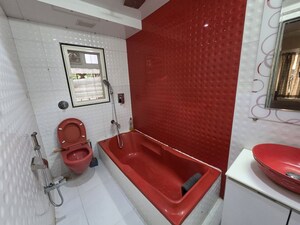 Furnished Amenities in 2 BHK Apartment at Arkade Eden, Malad East – for Rent