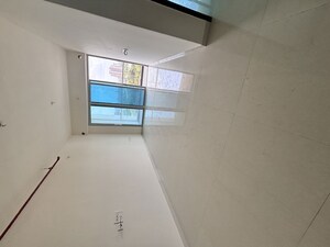 Room in 2 BHK Apartment at Gauri Excellency, Kandivali West – for Rent