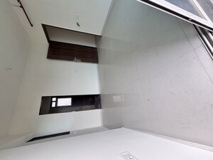 Furnished Amenities in 2 BHK Apartment at Gauri Excellency, Kandivali West – for Rent