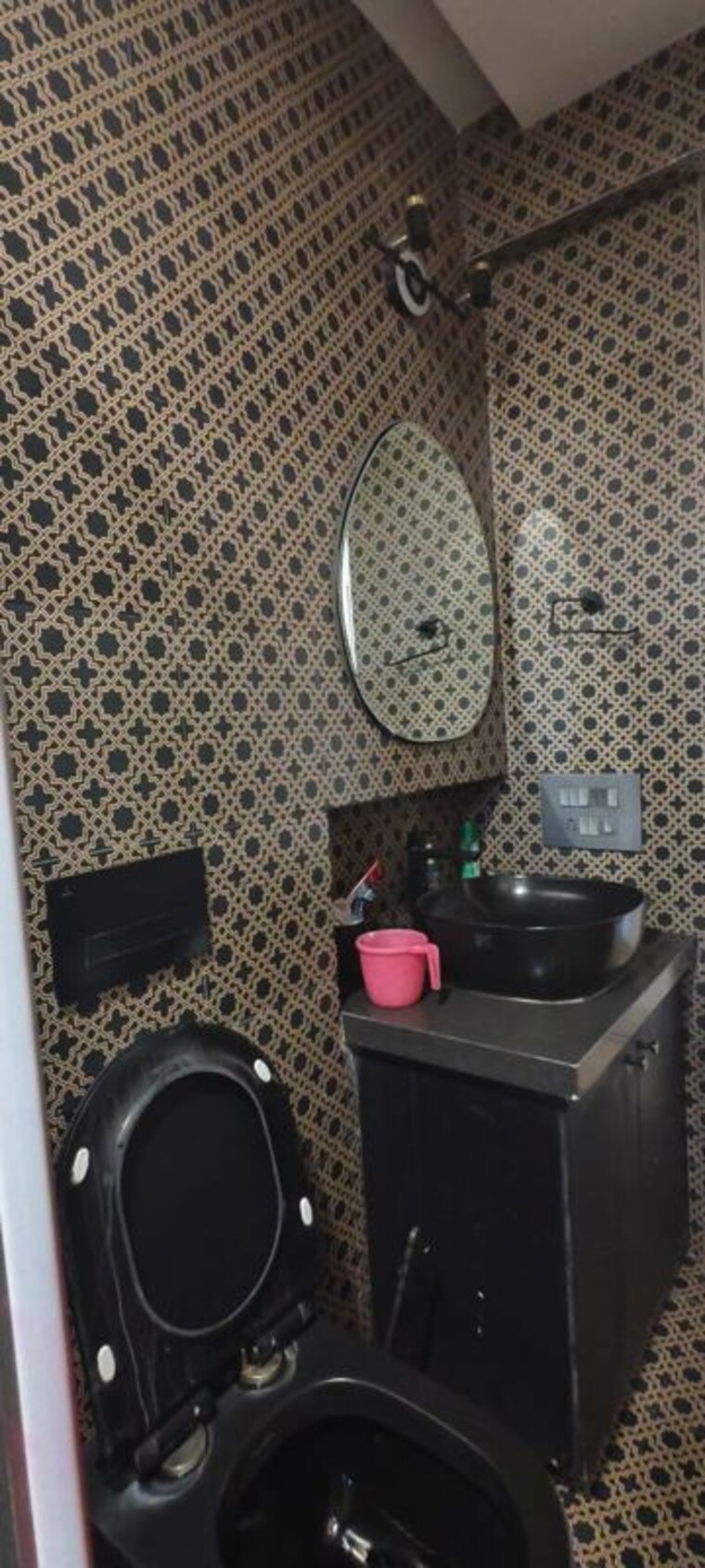 Attached Bathroom, hiranandani-gardens-eldora 3 Bedroom 1490 Sq.Ft. Apartment In Powai Mumbai 10650886