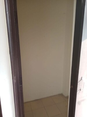 Room in 1.5 BHK Apartment at Techman Moti Residency, Raj Nagar Extension – for Sale
