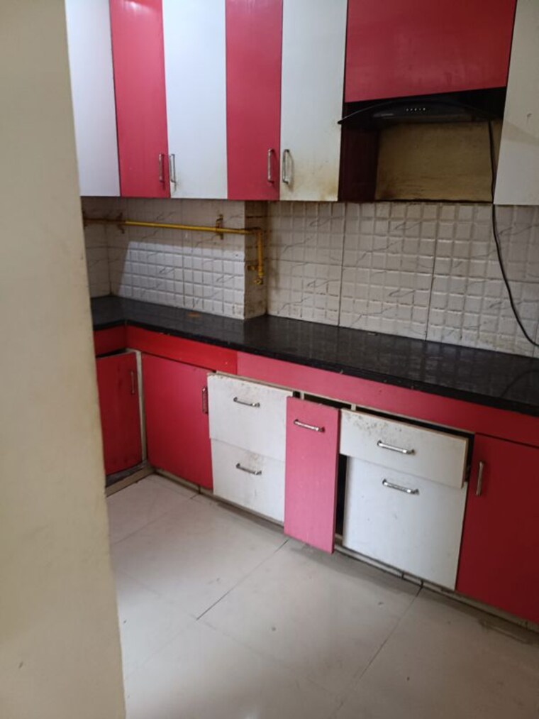 Kitchen, galaxy-north-avenue-ll 2.5 Bedroom 1175 Sq.Ft. Apartment In Gaur City 2 Greater Noida 10650880