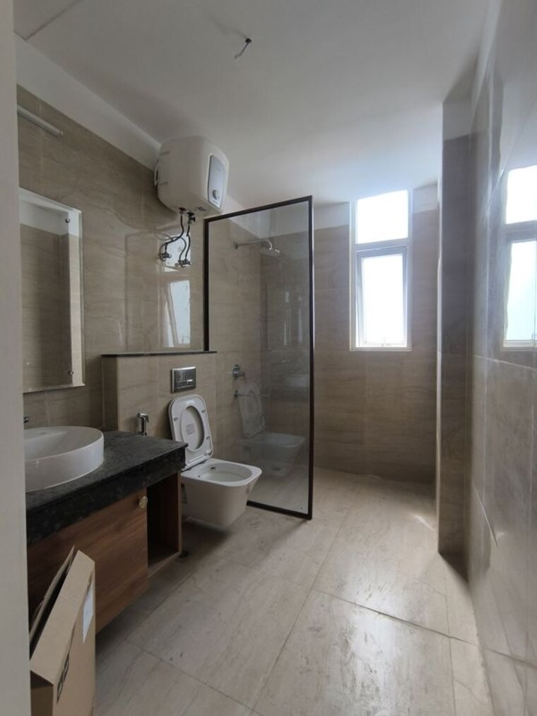 Bathroom, vatika-sovereign-park 3.5 Bedroom 2710 Sq.Ft. Apartment In Sector 99 Gurgaon 10650881