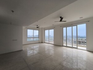 3.5 BHK Apartment For Rent in Vatika Sovereign Park, Sector 99