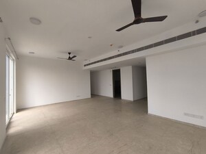 Room in 3.5 BHK Apartment at Vatika Sovereign Park, Sector 99 – for Rent