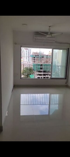 Bedroom in 2 BHK Apartment at Arkade Serene, Malad West – for Rent