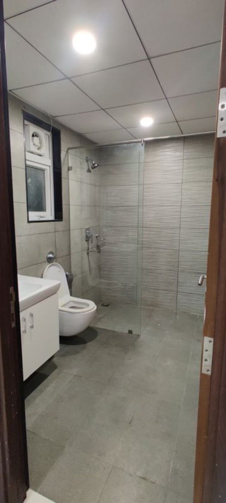 Bathroom, jayabheri-the-summit 3 Bedroom 2125 Sq.Ft. Apartment In Narsingi Hyderabad 10650905