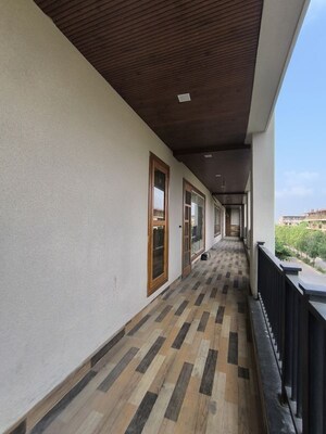 Balcony in 4 BHK Builder Floor at BPTP Amstoria Country Floor, Sector 102 – for Sale