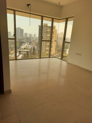 Room in 3 BHK Apartment at Transcon Triumph Tower, Andheri West – for Sale