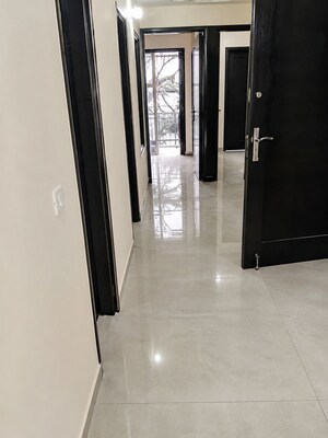 2 BHK Builder Floor For Rent in Naraina