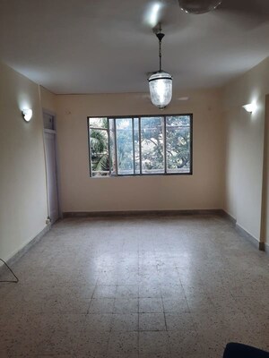 Room in 2 BHK Apartment at Colaba – for Sale