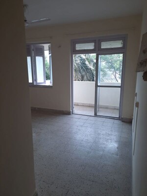 Room in 2 BHK Apartment at Colaba – for Sale