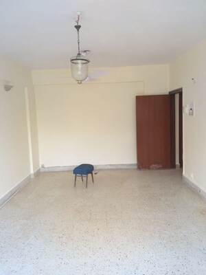 Room in 2 BHK Apartment at Colaba – for Sale
