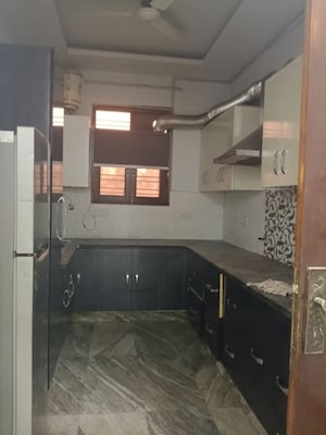 Kitchen in 3 BHK Builder Floor at Sector 43 – for Rent
