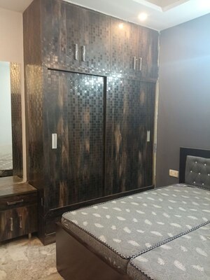 Bedroom in 3 BHK Builder Floor at Sector 43 – for Rent