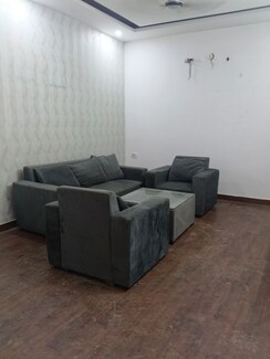 3 BHK Builder Floor For Rent in Sector 43
