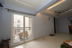 Room in 2 BHK Apartment at NR Windgates, Thanisandra Main Road – for Rent