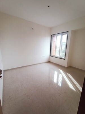 Room in 3 BHK Apartment at Bhusari Colony – for Rent