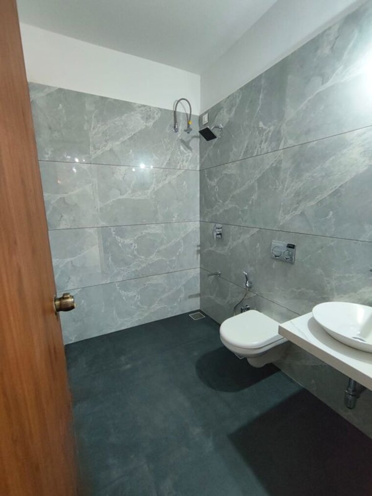 Bathroom, forever-atmosphere 3 Bedroom 1158 Sq.Ft. Apartment In Gotri Vadodara 10649270