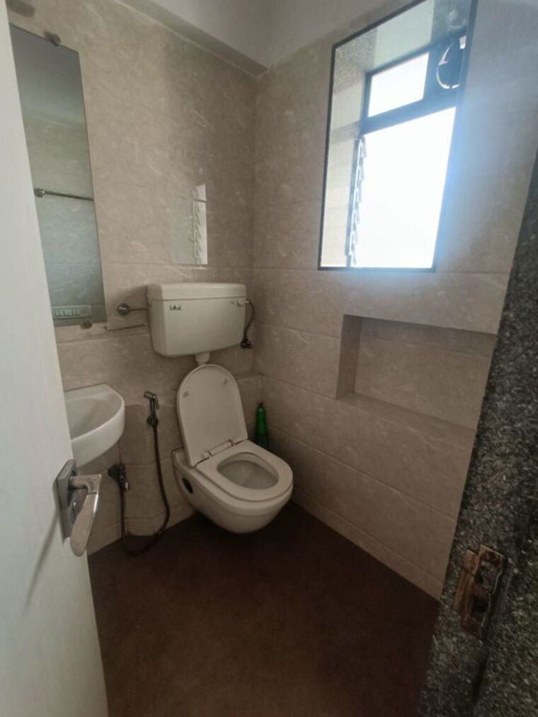 Bathroom, colaba 2 Bedroom 754 Sq.Ft. Apartment In Colaba Mumbai 10650986