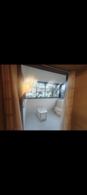 Furnished Amenities in 3 BHK Apartment at Deepak Silverene, Bandra West – for Rent