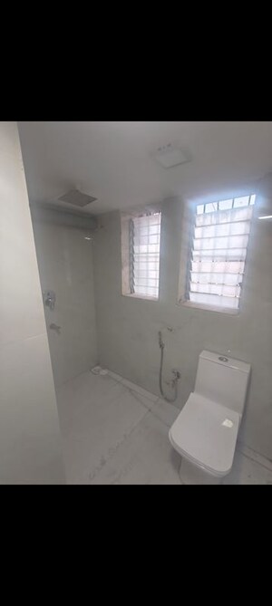Room in 3 BHK Apartment at Deepak Silverene, Bandra West – for Rent