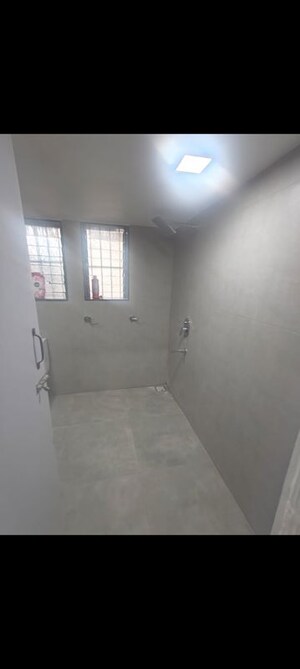 Room in 3 BHK Apartment at Deepak Silverene, Bandra West – for Rent