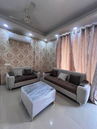 2 BHK +Apartment For Rent in MKS Shiva Market in Pitampura, Delhi