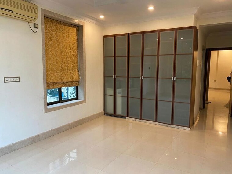Room, colaba 1 Bedroom 560 Sq.Ft. Apartment In Colaba Mumbai 10651021