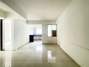 2 BHK Apartment For Sale in Vastral