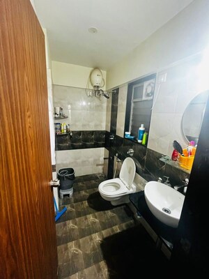 Team Area in 2 BHK Apartment at Siddhesh Optimus, Viman Nagar – for Rent