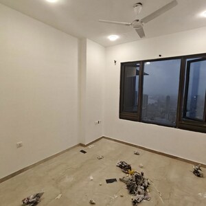 Room in 2 BHK Apartment at Lodha The Park, Worli – for Sale