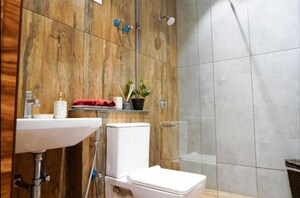 Bathroom in 3 BHK Apartment at Malwa Escon Primera, International Airport Road – for Sale