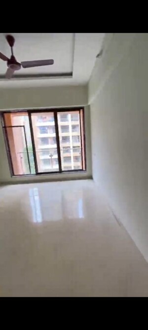 2.5 BHK Apartment For Rent in Goregaon West