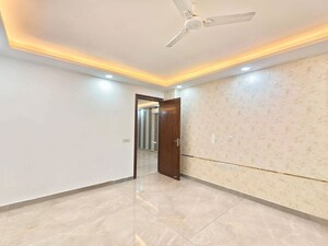 4 BHK Builder Floor For Rent in Pitampura