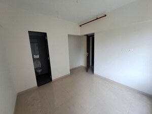 Room in 1 BHK Apartment at Roswalt Ray, Dahisar East – for Rent